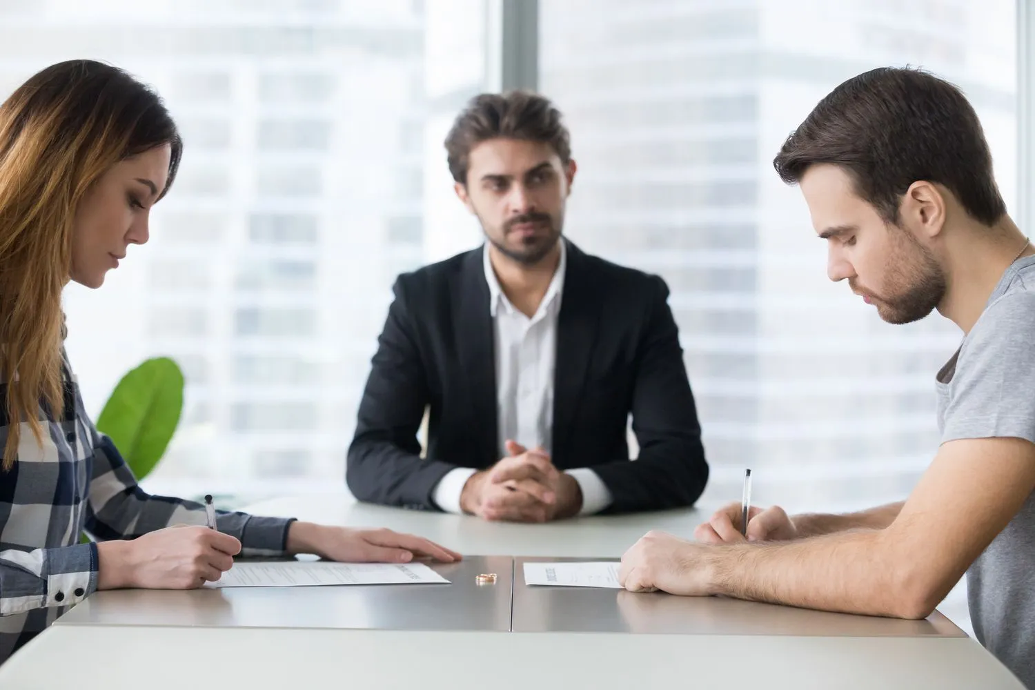 How EH Mediation Guides Couples Toward Fair and Balanced Outcomes Somerset